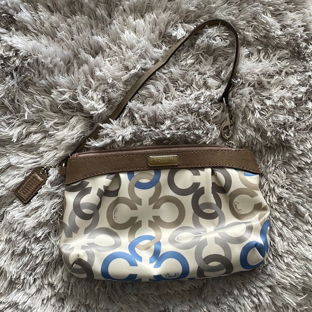 Coach wristlet NWOT
